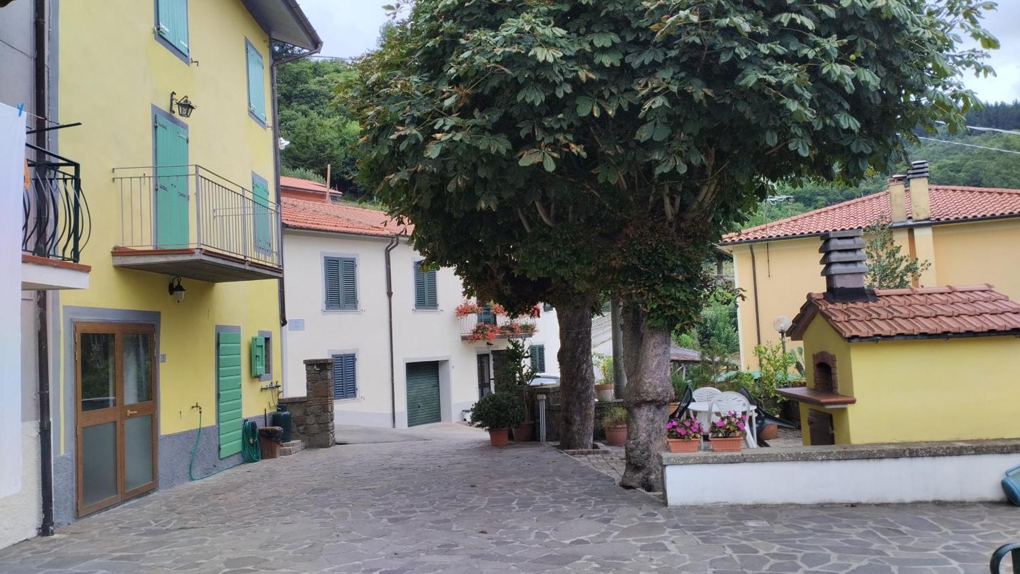 Casa Africo Con Vista Prataccio Exterior foto